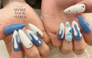 ネイル ネイルスタジオ シェイクユアハンズのネイルデザイン