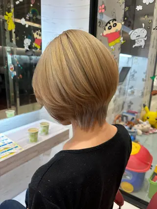 ショート カラー EARTH 寺本尚生のヘアスタイル