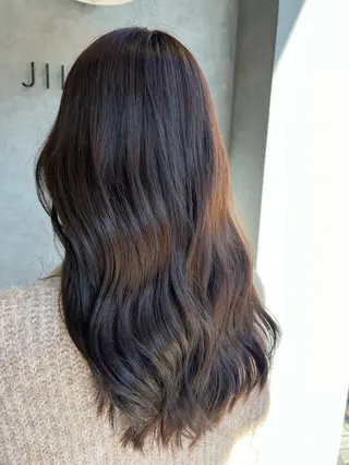 ロング カラー N°jillva 𝑘𝑎𝑟𝑖𝑛のヘアスタイル