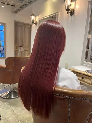 ロング カラー 安田 妃良のヘアスタイル