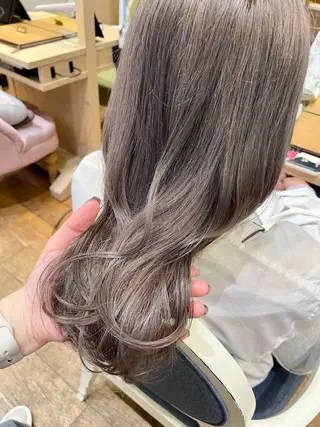 カラー 市吉 杏奈のヘアスタイル