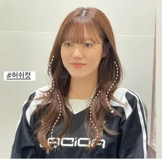 ロング ❤︎︎韓国ヘア❤︎︎ 𝑺𝒉𝒊𝒉𝒐のヘアスタイル