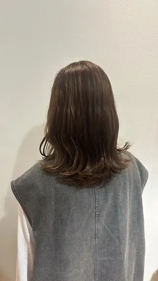セミロング 組藤 沙奈のヘアスタイル