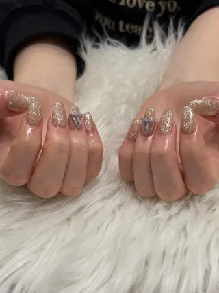 ネイル GO TODAY シェアサロン 渋谷Orla店所属・シオリ ⪩⪨のネイルデザイン