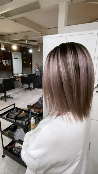 ミディアム カラー 難波ブリーチカラー 伊藤洋輝のヘアスタイル