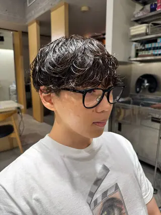 ショート パーマ メンズ 波巻きスパイラルパー マ/シャドウパーマ駿のヘアスタイル