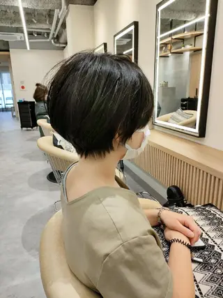 ショート カラー 【似合わせ・レイヤー ・パーマ】海気のヘアスタイル