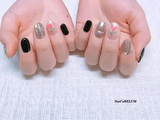 ネイル THECOLORS所属・近貞 莉奈のネイルデザイン