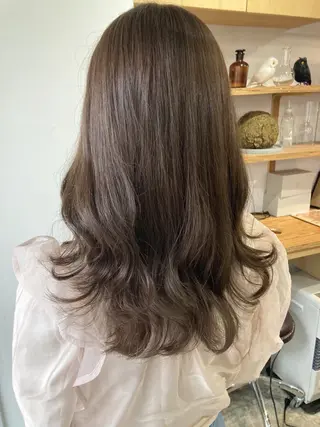 セミロング roka ノゾミのヘアスタイル