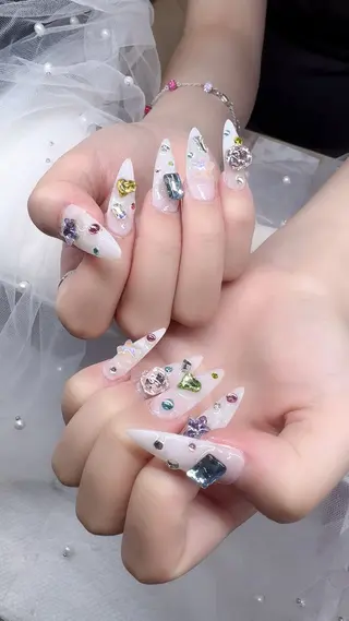 ネイル CCOCONAIL コバヤシ ミオのネイルデザイン