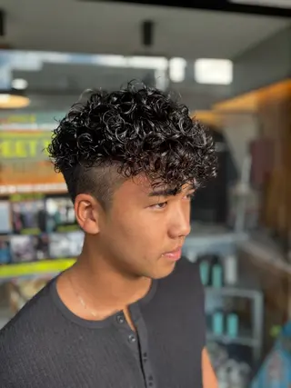 ショート パーマ swell所属・【メンズヘア】 コジマハヤトのヘアスタイル