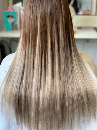 セミロング カラー パーマ ヘアアレンジ チビ編み込みエクステ シールエクステのヘアスタイル