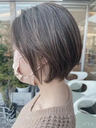 ショート 市川 瞳のヘアスタイル