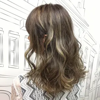 セミロング レイヤー⭐️カラー ⭐️平川雅史のヘアスタイル
