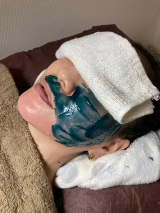 アイブロウ ROMIブラジリアン &ホワイトニングのエステ・リラクイメージ