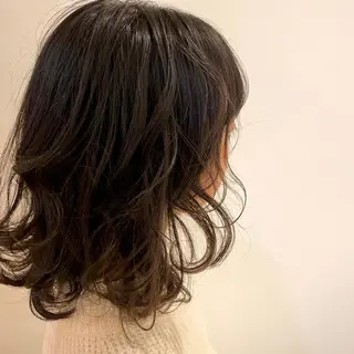 ミディアム 高松 莉璃のヘアスタイル