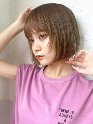 ショート カラー raika .のヘアスタイル