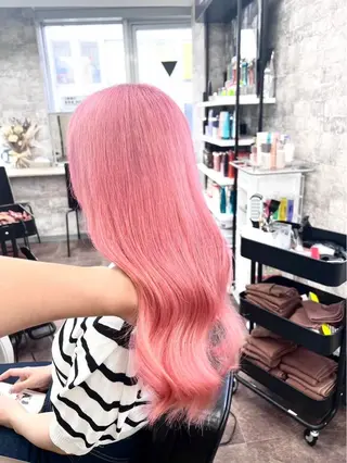 ロング Afinar／ Yuzumiのヘアスタイル