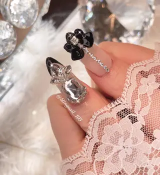 ネイル 23時まで❤︎韓国、 ワンホンネイルのネイルデザイン