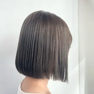 ショート カラー まろやかベージュ／ 大上なおみのヘアスタイル