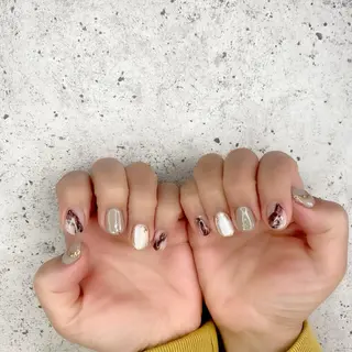 ショート カラー パーマ ヘアアレンジ メンズ キッズ ネイル マツエク・マツパ アイブロウ Salon Ｋのネイルデザイン