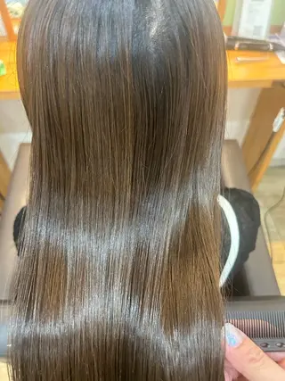 セミロング 東 麻祐子のヘアスタイル