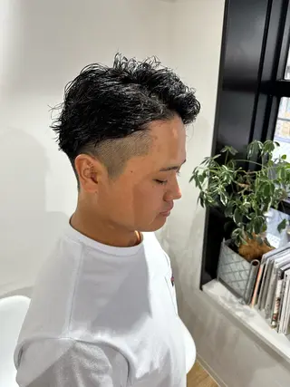 パーマ ヘアアレンジ メンズ SALOWIN京都河原町Suite店所属・外国人風レイヤー/ ハイトーンSHUのヘアスタイル