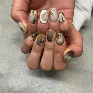 ネイル 【やり放題専門店】 スカルプ＆長さ出しのネイルデザイン