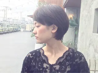 ショート 岡田 恭明のヘアスタイル