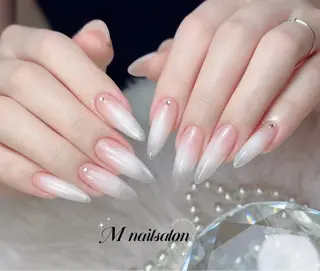 ネイル M🌷nail 長さだし専門店のネイルデザイン