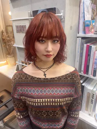 ショート カラー MIES amane(アマネ)のヘアスタイル