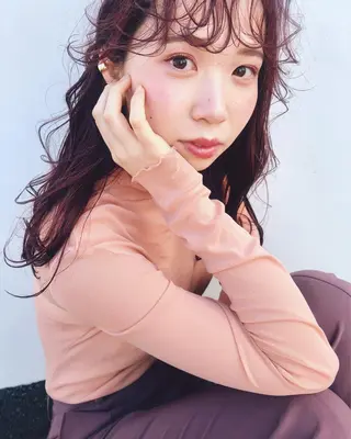 セミロング カラー 岩田 萌那のヘアスタイル