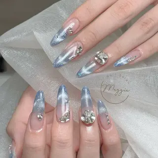 ネイル Maggie Nail🦩のネイルデザイン