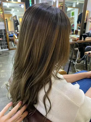 ロング カラー ヘアアレンジ 【艶髪×韓国風】 毛流れ職人 RYOのヘアスタイル