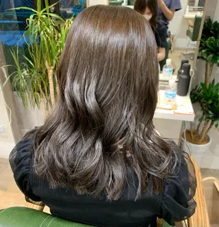 セミロング カラー ヒロタ ハルヒ🦁のヘアスタイル