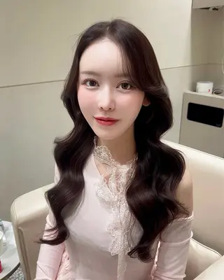 ロング カラー SALOWIN銀座一丁目suite店所属・🩷韓国ヘア/ヨシン モリ🩷Maikaのヘアスタイル