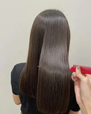 ロング パーマ 石田 優菜のヘアスタイル