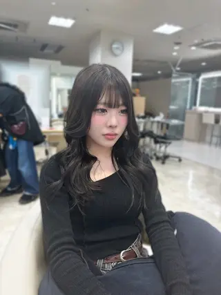 ロング カラー 推し活/韓国/ブリー チカラーminamiのヘアスタイル