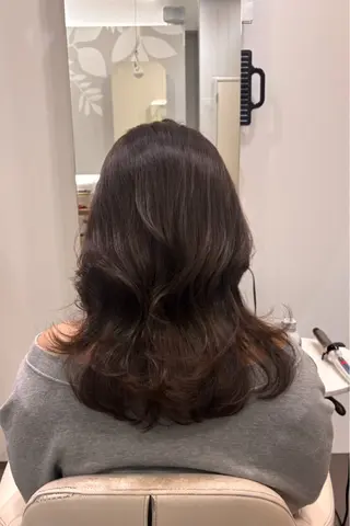 セミロング 𝗬𝗨𝗔 🐈⬛のヘアスタイル