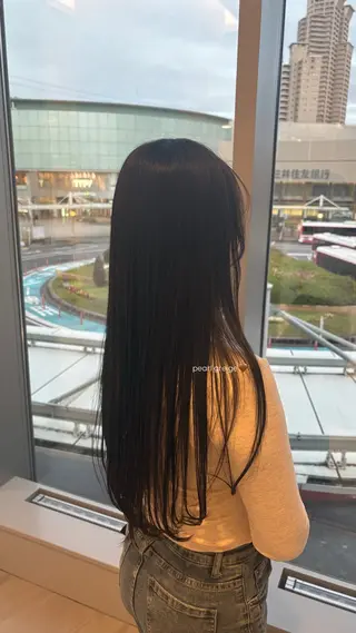 ロング カラー 成清 歩生のヘアスタイル