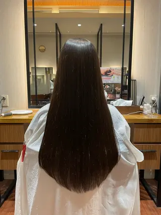 ロング 髙田 千華 髪質改善ストレートのヘアスタイル