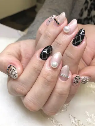 ネイル Flowerネイルサロン所属・. yukiのネイルデザイン