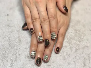 ネイル O. AYUMIのネイルデザイン