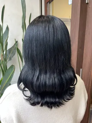 ミディアム 透明感/低ダメージ インナー🩵角田紗雪のヘアスタイル