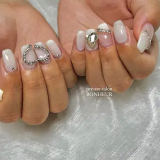 ネイル BONHEUR Annaのネイルデザイン