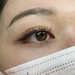 マツエク・マツパ ROW beaute所属・ROW beaute Sakiの眉毛・アイブロウイメージ