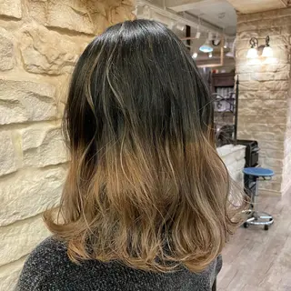 セミロング カラー 星野 茉由のヘアスタイル