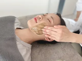 白金Zeus ビューティ&ヘルスのエステ・リラクイメージ