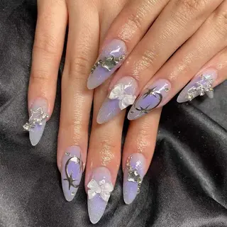 ロング Bling Salonのネイルデザイン