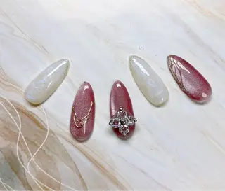 ネイル ECLAT エクラ所属・寺山 千鶴のネイルデザイン